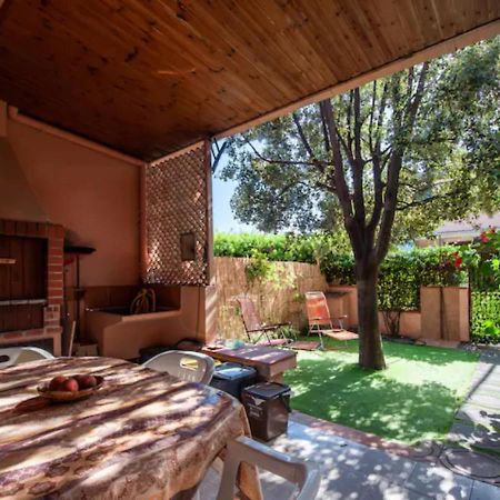 Ferienwohnung Casa A Schiera Con Giardino A Pochi Passi Dal Mare Capitana Exterior foto